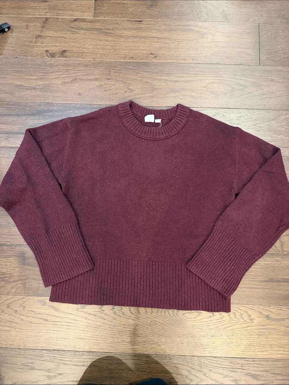 GAP Women's Crewneck Sweater - Wine Color Size XS - C76-051